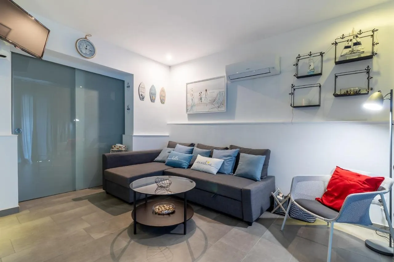 Flatguest Carpe Mogan - Beach - Balcony - Wifi 0*,  ספרד